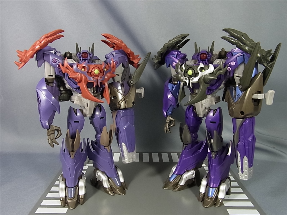 More Transformers Go! In Hand Images Show Voyager and Deluxes Toys